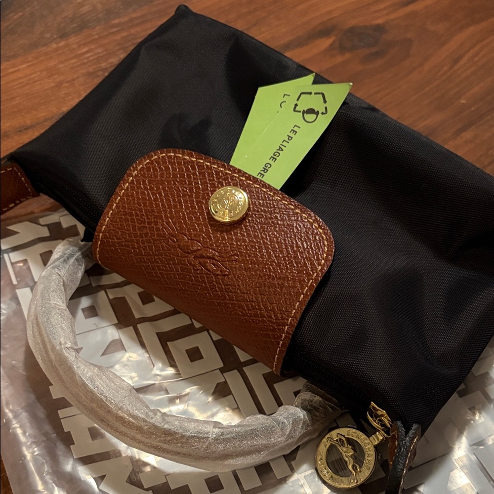 Longchamp Mini Bag 🖤 - Picture 2 of 3